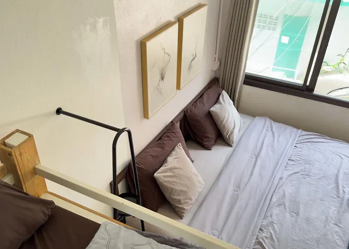 200m To Chinatown Yaowarat Entire 3-floor 5 Bedrooms Characteristic Old Neighborhood Great For Groups Villa Bangkok